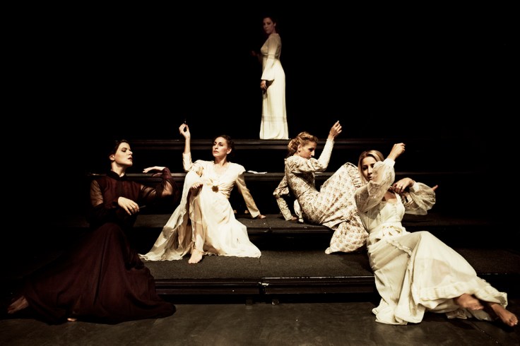 κοστούμια 5